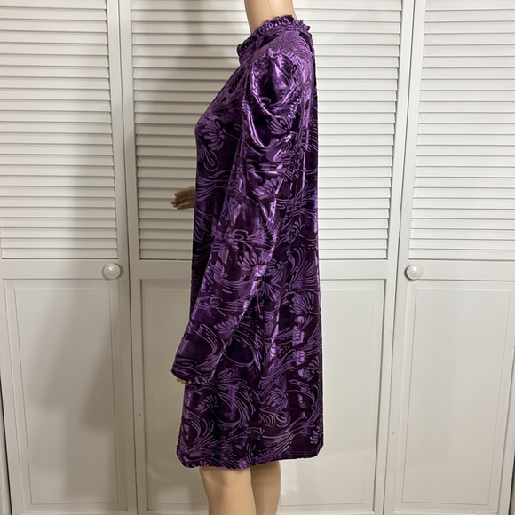 ModCloth In With the Nouveau Shift Puff Sleeves Ruffled Dress in Purple XL - Picture 12 of 13